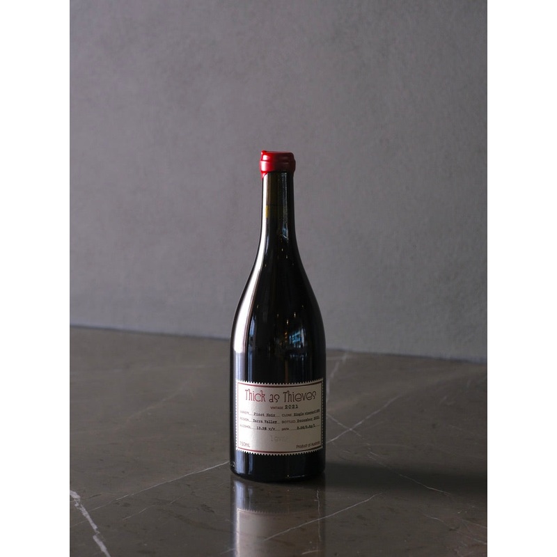 Thick as Thieves Levings Pinot Noir 2021