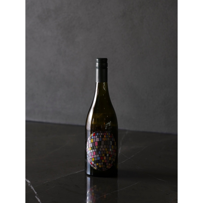 Worlds Apart ‘Loud Places’ Chardonnay 2022
