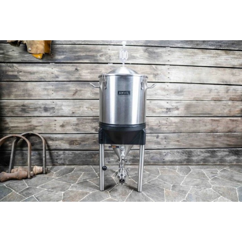 Anvil: 7 Gallon Crucible