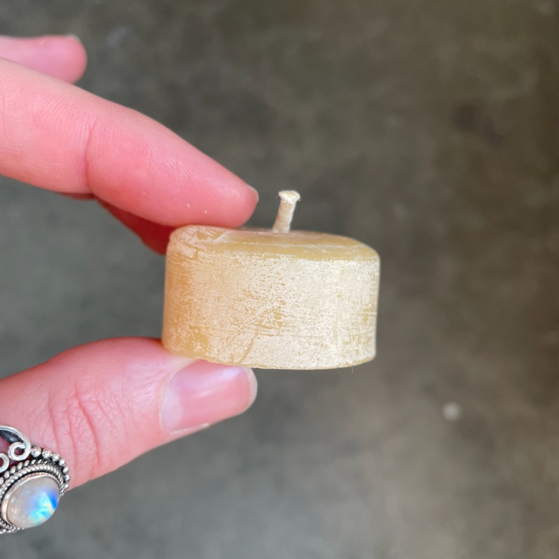 Quenton’s Tealight Candle (Single)
