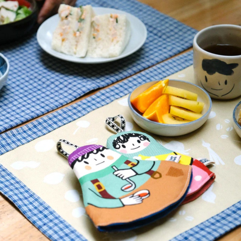 Brut Cake Placemat Double Sided (4 Pack)