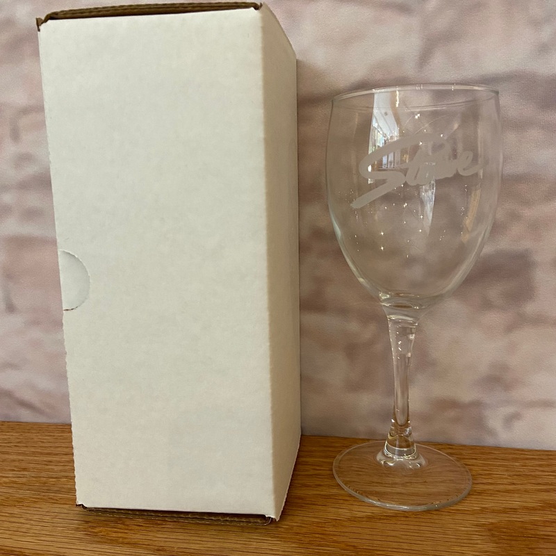 WINE GLASS STOWE